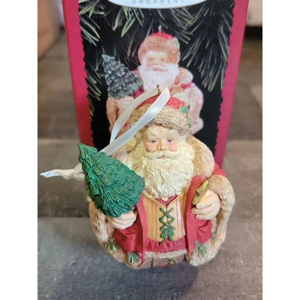 Hallmark 1996 Evergreen Santa ornament Xmas Decor‎ rustic